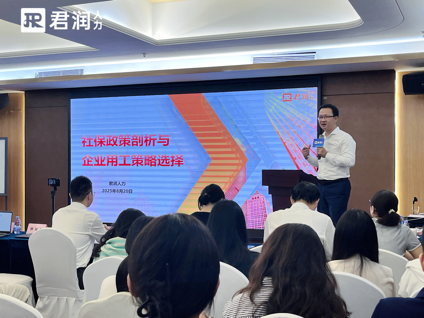 1760606504694599.jpg 2.jpg